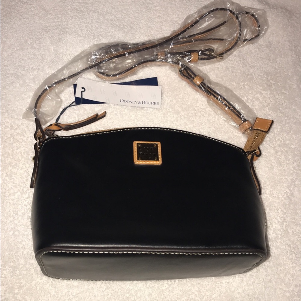 D&B Suki Crossbody Bag